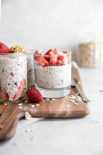 Strawberry Overnight Oats Recipe 7.jpg
