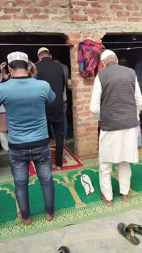 Z Dzz Lsuweclyro.jpg