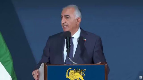 Q5tcK 6ivC Vlyzm.jpg