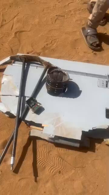 32dDdkgwGVxVp ET.jpg