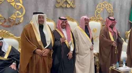 J JUWky1RZSg6yoK.jpg