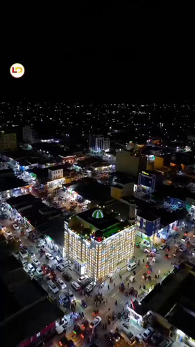 rQ7qbozdI 0LmOGk.jpg