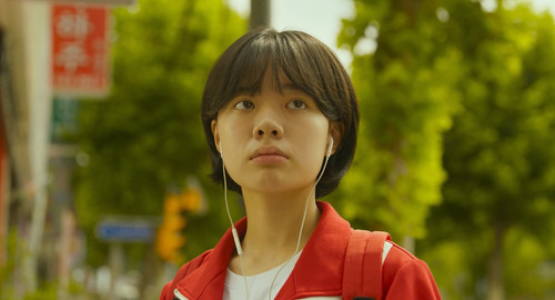 Hi Five.2025.1080p.WEB DL HEVC.DD5.1.H265.mkv snapshot 00.07.43.838.jpg