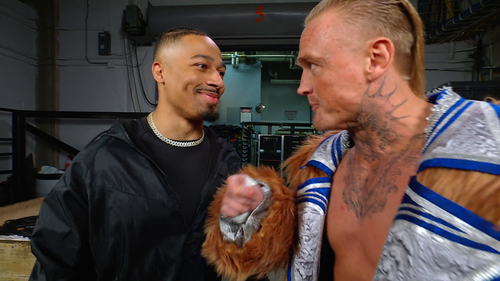 WWE.Friday.Night.Smackdown.2025.12.26.1080p.WEB.h264 KYR 048.png