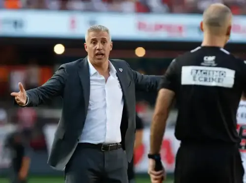 São Paulo contesta decisões polêmicas de arbitragem; fervem os ânimos nas redes sociais