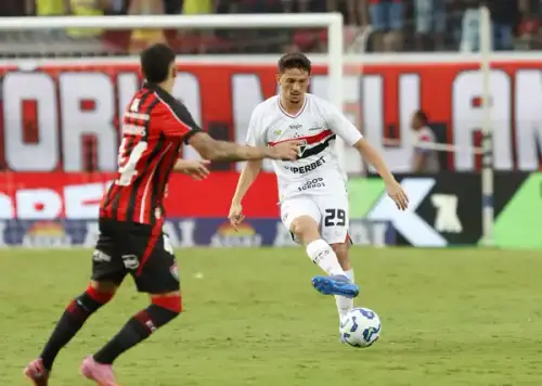 Lesão no tornozelo e nova função: Pablo Maia enfrenta desafios em 2023 no São Paulo