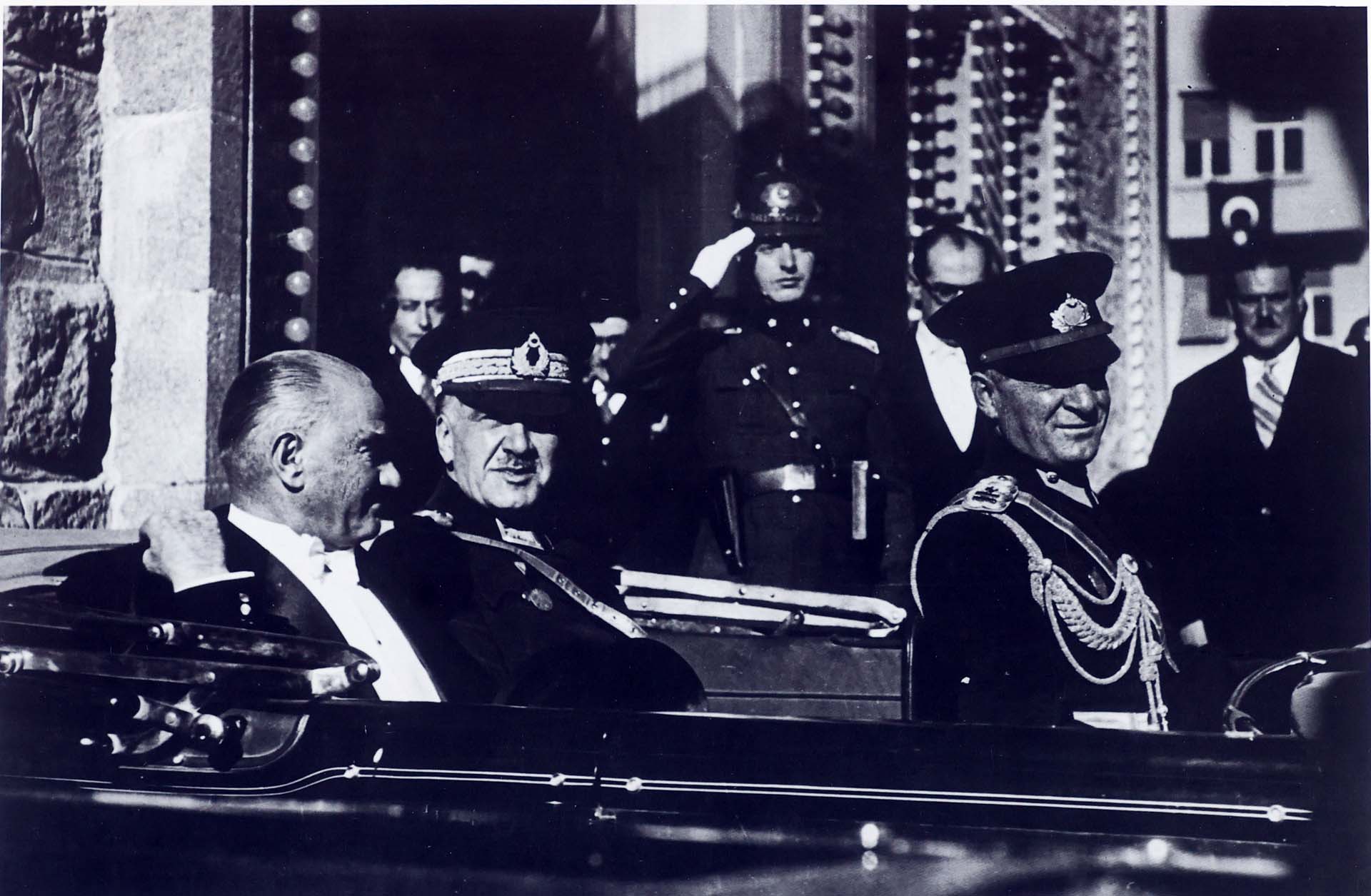 [Image: fW4Cpf9.jpg]