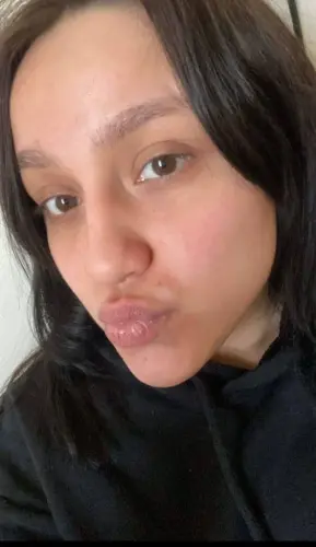 جامعية محجبة جسمها فاججر شغالة رضع في بزازها وتصور حلماتها وتنزل ضرب عليهم 10 592x1024