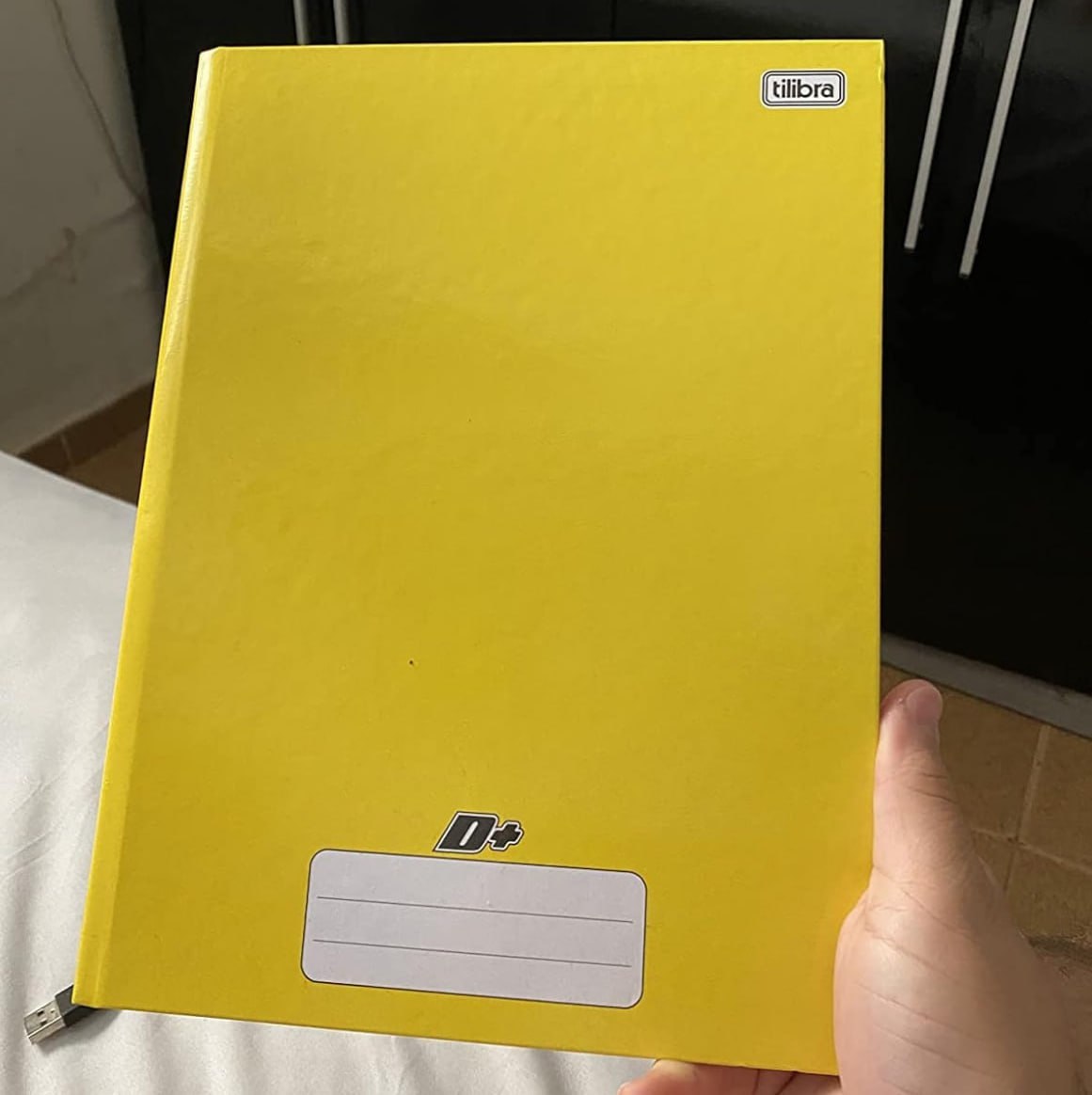 Tilibra Universitário D+ – Caderno Brochura Capa Dura, 200x275mm, 48 Folhas, Amarelo