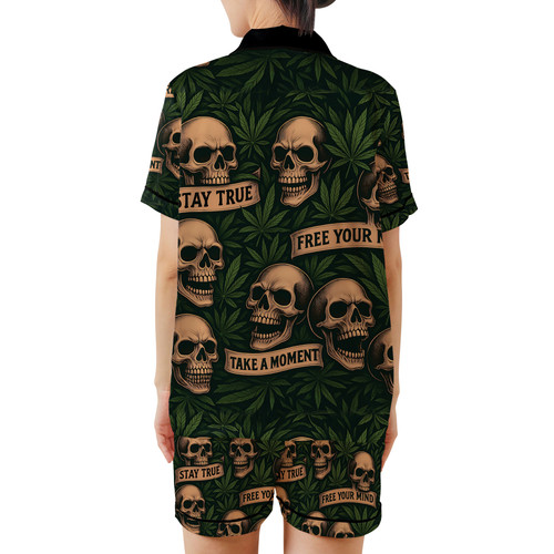 Mockup SSSP Satin Short Sleeve Pajamas Set.jpg3 (1).jpg