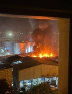 مشاهد من تنفيذ ضربة جوية محدودة استهدفت دعما عسكريا خارجيا لقوات المجلس الانتقالي بميناء المكلا في اليمن والتي نفذتها قيادة القوات المشتركة لتحالف دعم...