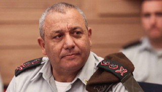 رئيس أركان جيش الاحتلال السابق، أفيغدور أيزنكوت، قال إن أعضاء حكومة السابع من أكتوبر يتنافسون على من سيكون الأكثر عنفاً ومن يتجاوز القانون أكثر....