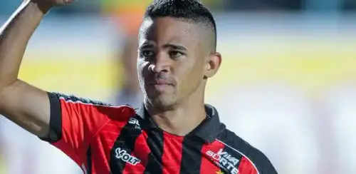 São Paulo confirma venda de Erick ao Vitória; atacante se despede após alta expectativa