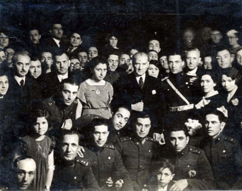 [Image: fWr4Bx1.jpg]