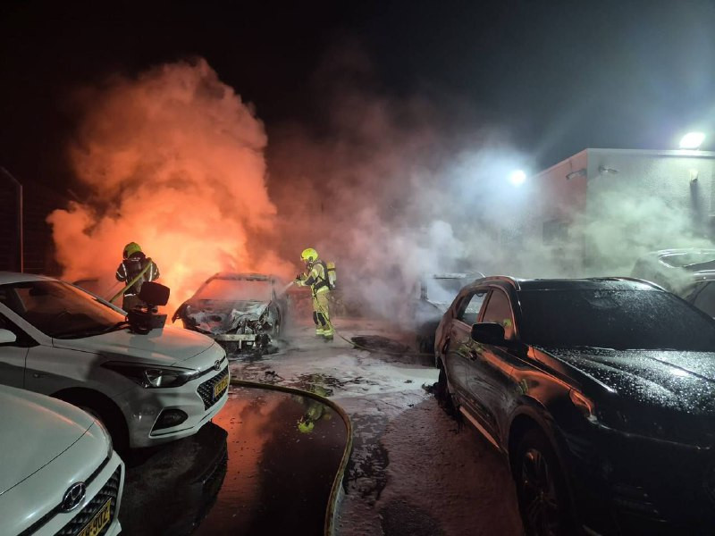 يوسي يهشوع: الحرب جنوبي إسرائيل؛ المركبات التي تم احراقها عند محطة الوقود بالنقب هي انتقام على الحملة الشرطية في قرية ترابين. الشرطة الإسرائيلية تتوعد...