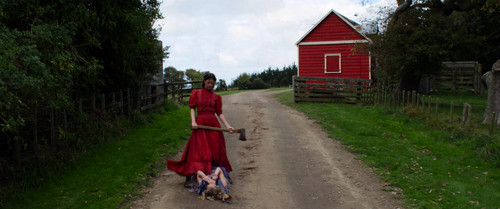 Pearl.2022.2160p.UHD.BluRay.CZ EN.TrueHD.Atmos.7.1.DoVi.HDR.x265 E.mkv 20251231 144519.285.jpg