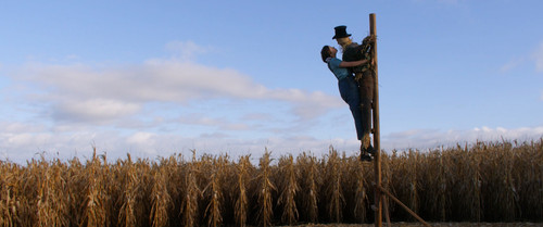 Pearl.2022.2160p.UHD.BluRay.CZ EN.TrueHD.Atmos.7.1.DoVi.HDR.x265 E.mkv 20251231 144432.611.jpg