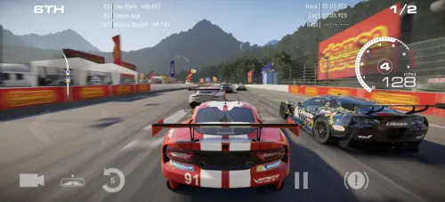 grid legends mobile sunny day graphics v0 h47g5ycn8m8e1.webp