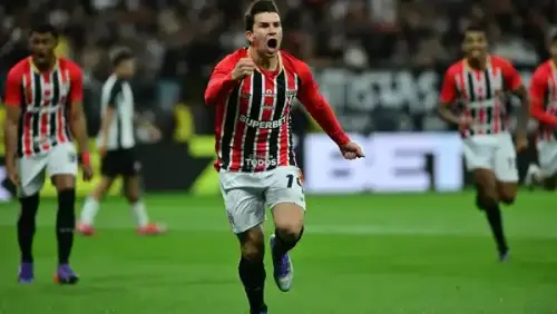 São Paulo confirma contratação definitiva de dois jogadores; detalhes dos contratos são revelados