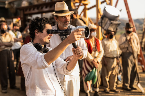 Director Damien Chazelle and Director of Photography Linus Sandgren on the set of Babylon from Param.jpg