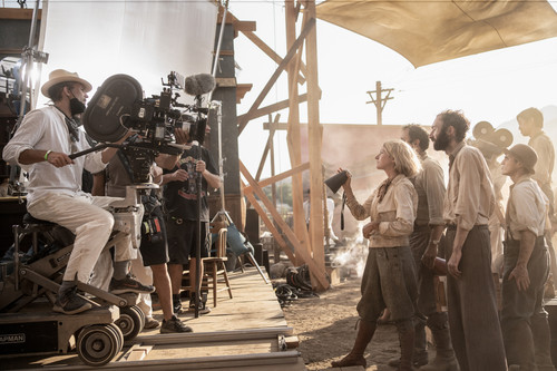 Director of Photography Linus Sandgren and Olivia Hamilton as Ruth Adler on the set of Babylon from .jpg