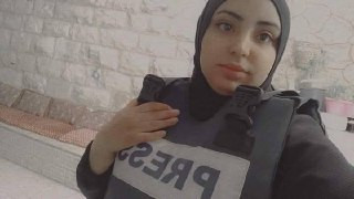 تحررت ضمن الصـ ـفقة الأخيرة.. مصادر محلية| قوات الاحتلال تقتحم منزل عائلة الصحفية أشواق عوض في بلدة بيت أمر شمال الخليل فجر اليوم، وتعتقلها....