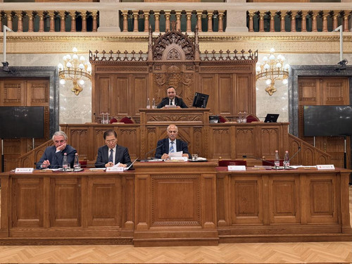 G7PSDV7boAA0buJ.jpg