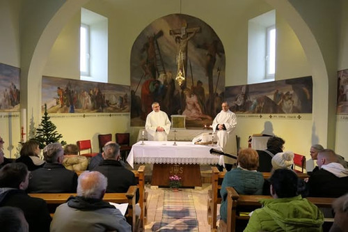 596486745 1291763459423646 6281024073652736045 n.jpg?stp=dst jpg s590x590 tt6& nc cat=110&cb2=99be92.jpg