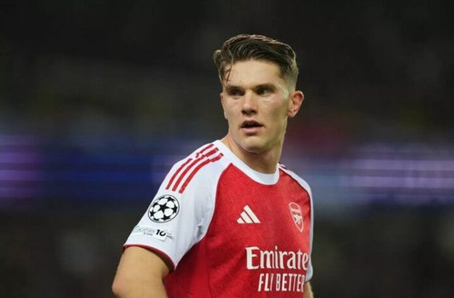 Mikel Arteta Viktor Gyokeres Masih Beradaptasi football.london 696x456.jpg