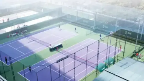 Marca francesa desafia mercado esportivo e investe em tênis, beach tennis e pickleball em SP