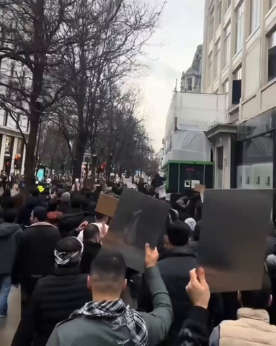 8LM dgX0kT oY5qI.jpg