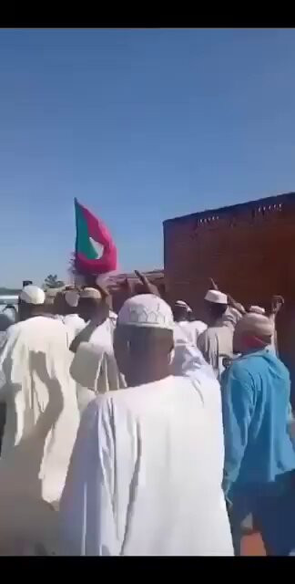 lCUiv UoH9MyzRop.jpg