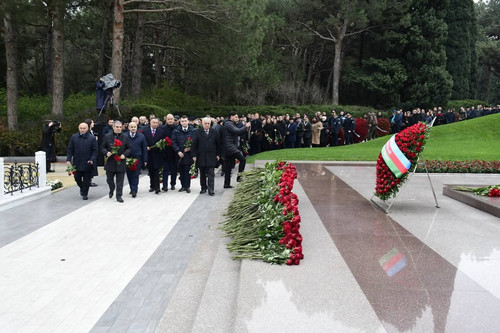 G79wbURagAYfPME.jpg