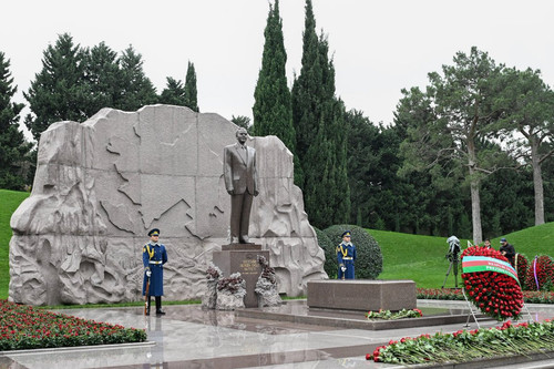 G79sgCdXQAMCitp.jpg