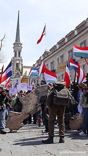 4eebdba7d172.jpg