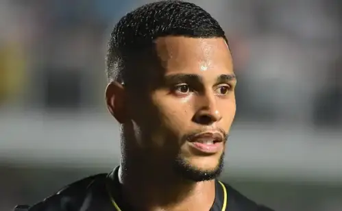 De saída? Time da serie B tenta emprestimo de jogador do São Paulo e diretoria responde proposta