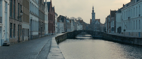 In.Bruges.2008.216p.UHD.BluRay.CZ EN.DTS HD.MA.5.1DoVi.HDR.x265 E.mkv 20251213 194906.108.jpg