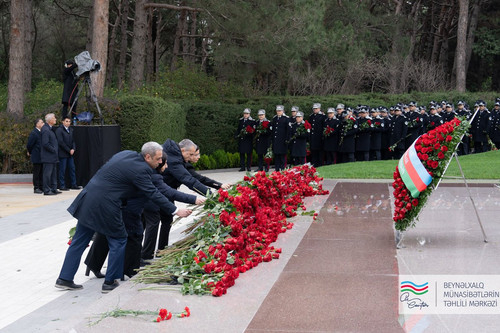 G79vF AXcAAerIe.jpg