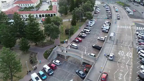 jAm2r4RQfjKBH8tK.jpg