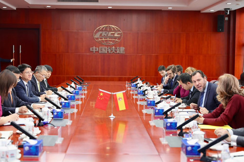 G79EJRqWUAU4Y4l?format=jpg.jpg