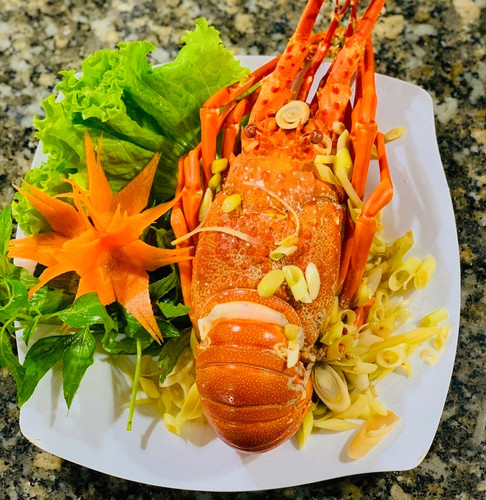 tôm hùm hấp xả.jpg
