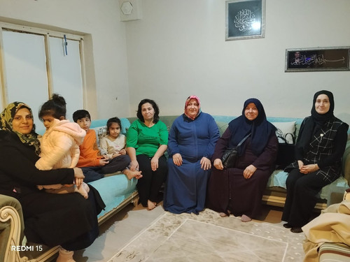 G8Eiq8wWcAI8unH.jpg