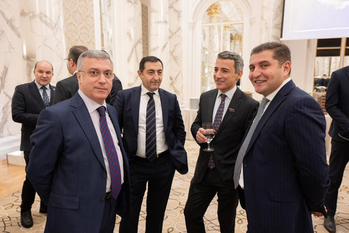 G701qjTbcAARBZP.jpg