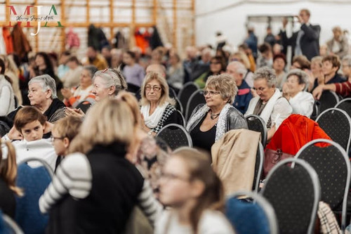 599933242 1240057324608134 7415853031604767108 n.jpg?stp=dst jpg s590x590 tt6& nc cat=109&ccb=1 7& n.jpg