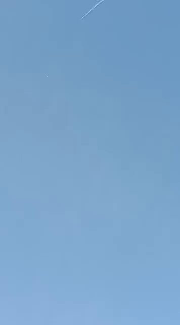 83Eo2lLrv7S1Lbk .jpg