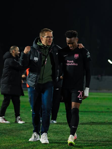 600450491 18338933197224294 7501914245976759498 n.jpg?stp=dst jpg s590x590 tt6& nc cat=111&ccb=1 7& .jpg