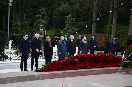 G79x1HzWIAMdrVM.jpg
