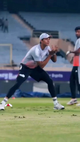 JW 9EgXurMmP1JB5.jpg