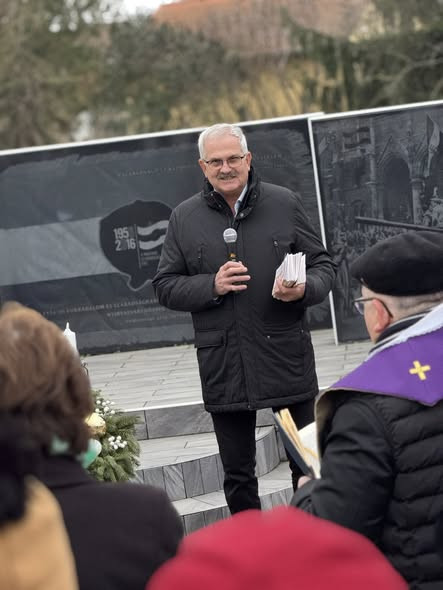 598542305 1407248527698176 423999993936052620 n.jpg?stp=cp6 dst jpg s590x590 tt6& nc cat=110&ccb=1 7.jpg