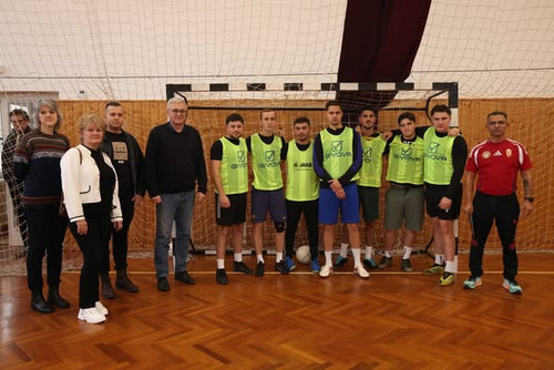 596820960 1351502796783450 2317326165508696408 n.jpg?stp=dst jpg s590x590 tt6& nc cat=100& nc cb=99b.jpg